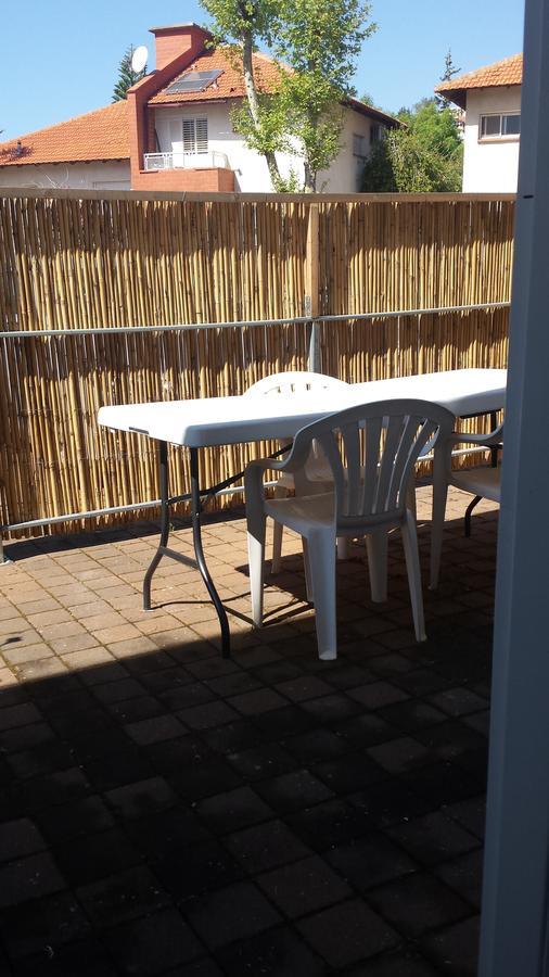 Bed and Breakfast Alona Kefar Weradim Exterior foto