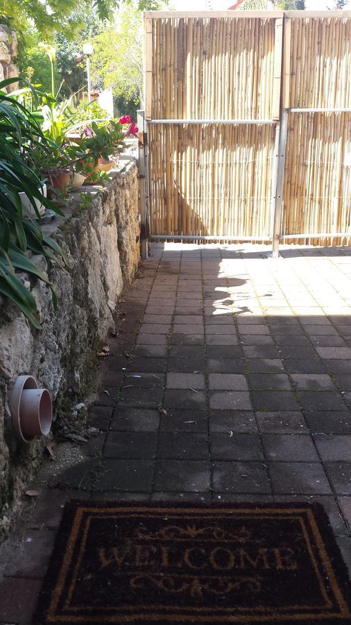 Bed and Breakfast Alona Kefar Weradim Exterior foto